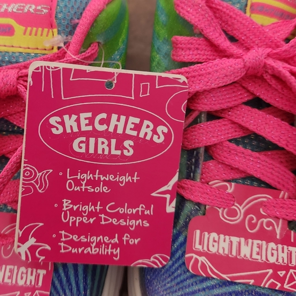 Girls Skechers Lightweight Sneakers - Picture 7 of 8